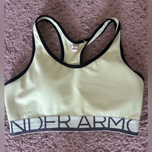 Under Armour sports bra size medium M